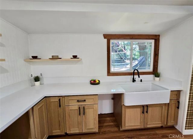 585 Arrowhead Villa Road, Lake Arrowhead, CA 92352
