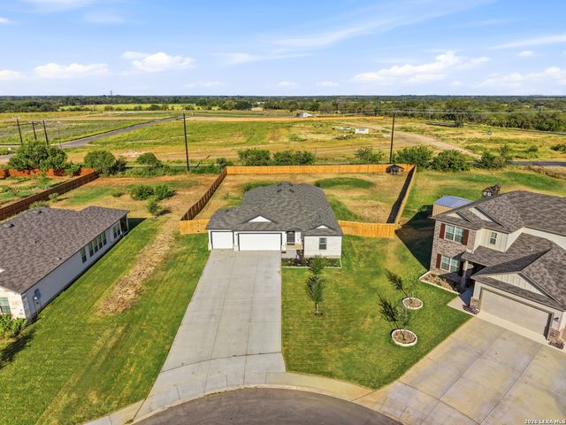 12407 Autumn Way, Atascosa, TX 78002