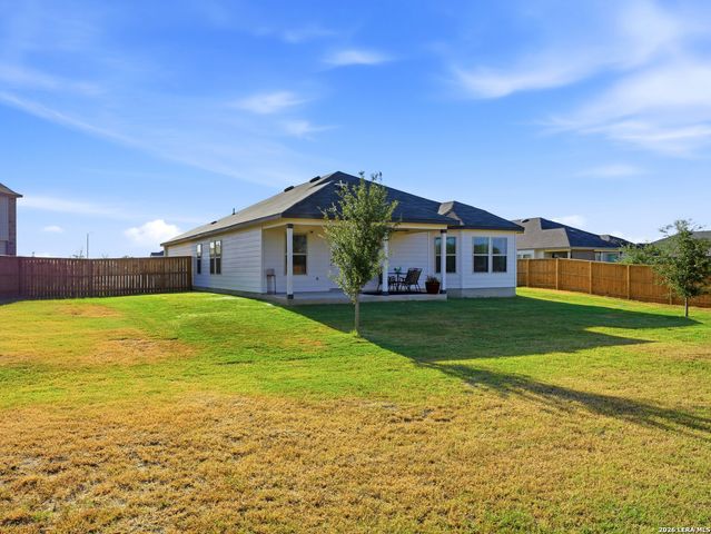 12407 Autumn Way, Atascosa, TX 78002