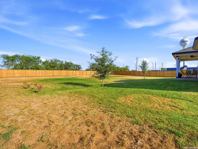 12407 Autumn Way, Atascosa, TX 78002