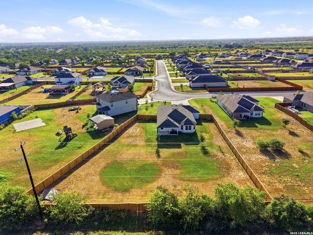 12407 Autumn Way, Atascosa, TX 78002