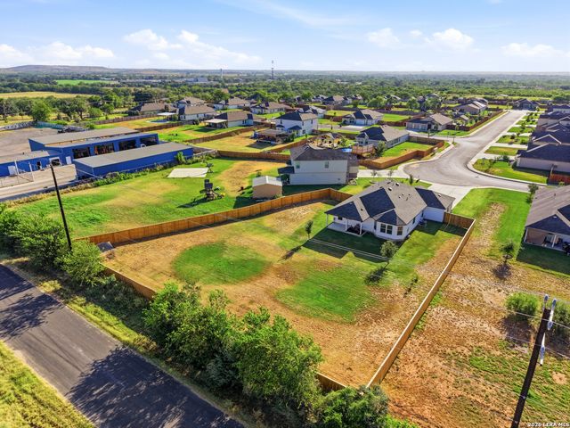 12407 Autumn Way, Atascosa, TX 78002