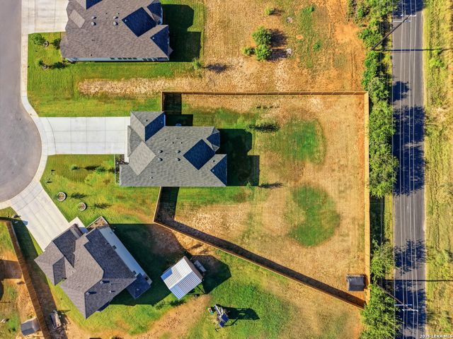 12407 Autumn Way, Atascosa, TX 78002