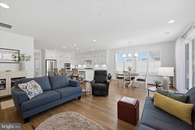 123 COWBIRD ST, Lake Frederick, VA 22630