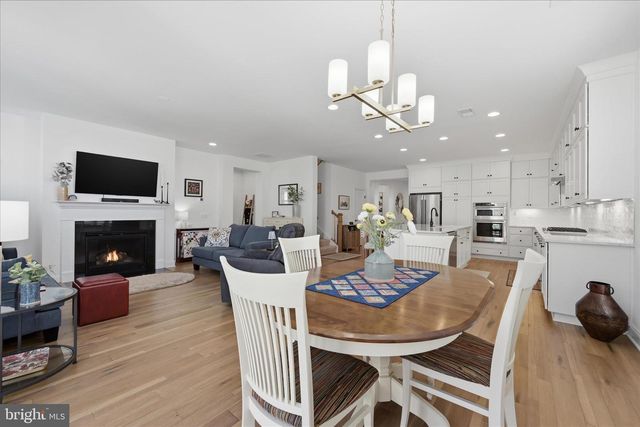 123 COWBIRD ST, Lake Frederick, VA 22630