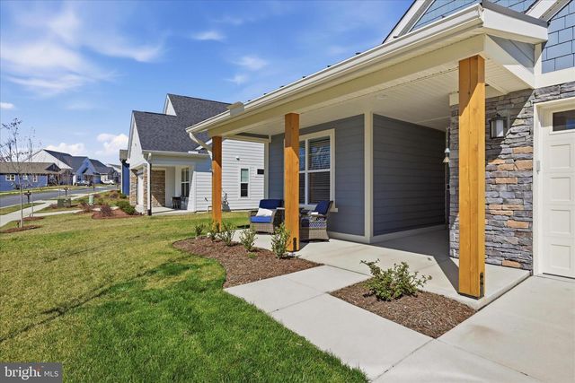 123 COWBIRD ST, Lake Frederick, VA 22630