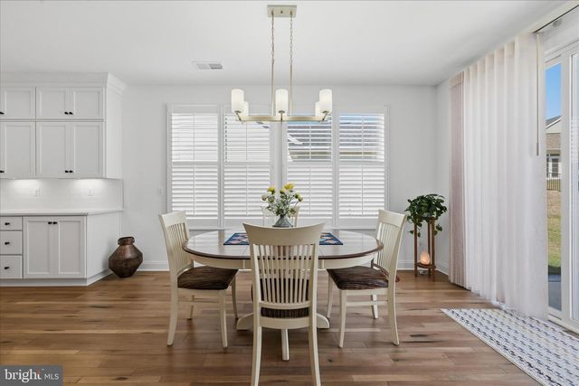 123 COWBIRD ST, Lake Frederick, VA 22630