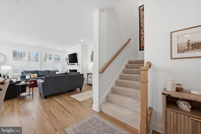 123 COWBIRD ST, Lake Frederick, VA 22630