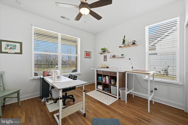 123 COWBIRD ST, Lake Frederick, VA 22630