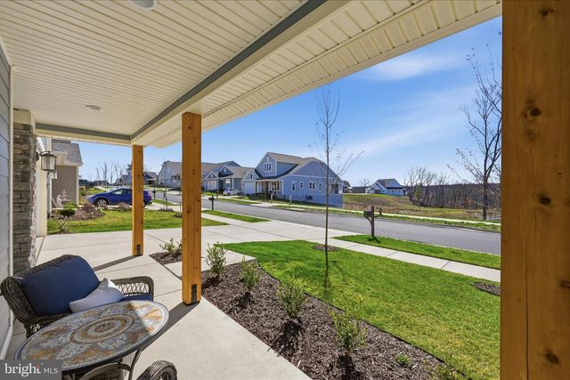 123 COWBIRD ST, Lake Frederick, VA 22630