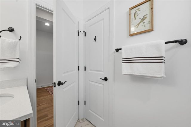 123 COWBIRD ST, Lake Frederick, VA 22630