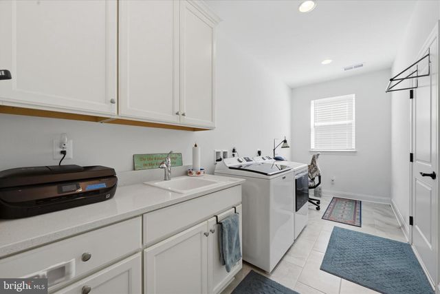 123 COWBIRD ST, Lake Frederick, VA 22630