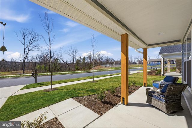 123 COWBIRD ST, Lake Frederick, VA 22630