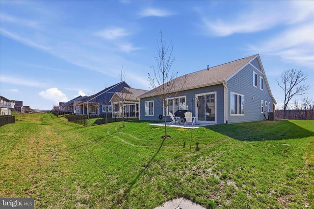 123 COWBIRD ST, Lake Frederick, VA 22630