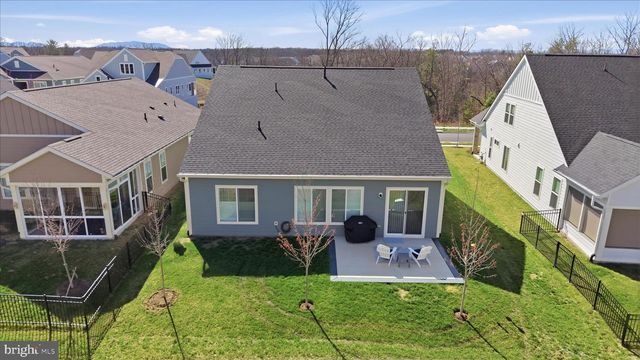 123 COWBIRD ST, Lake Frederick, VA 22630