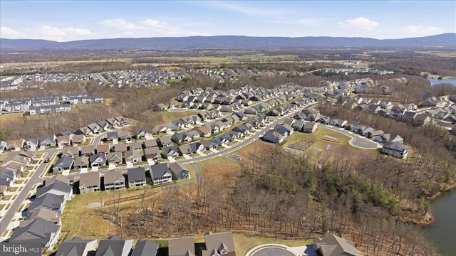 123 COWBIRD ST, Lake Frederick, VA 22630