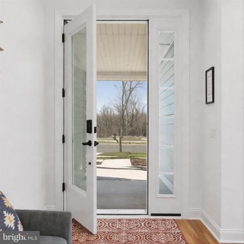 123 COWBIRD ST, Lake Frederick, VA 22630