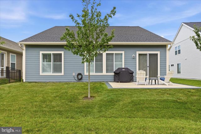 123 COWBIRD ST, Lake Frederick, VA 22630