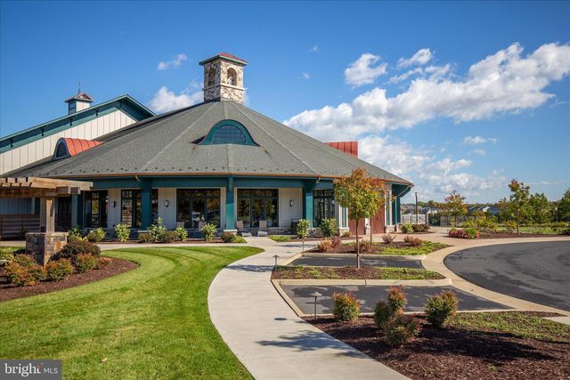 123 COWBIRD ST, Lake Frederick, VA 22630