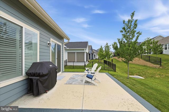 123 COWBIRD ST, Lake Frederick, VA 22630