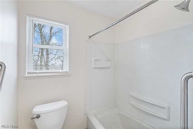 732 Vernon Odom Boulevard, Akron, OH 44307