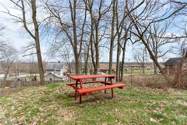 732 Vernon Odom Boulevard, Akron, OH 44307