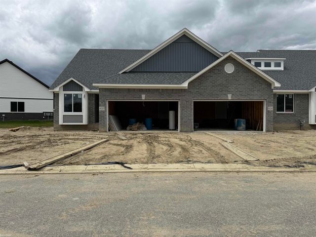 48303 Frangrove Lane, Chesterfield Twp, MI 48051