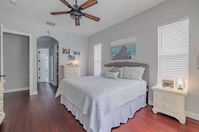 10537 MARTINIQUE ISLE DRIVE, Tampa, FL 33647