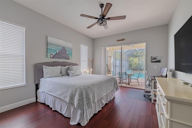 10537 MARTINIQUE ISLE DRIVE, Tampa, FL 33647