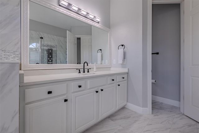 10537 MARTINIQUE ISLE DRIVE, Tampa, FL 33647