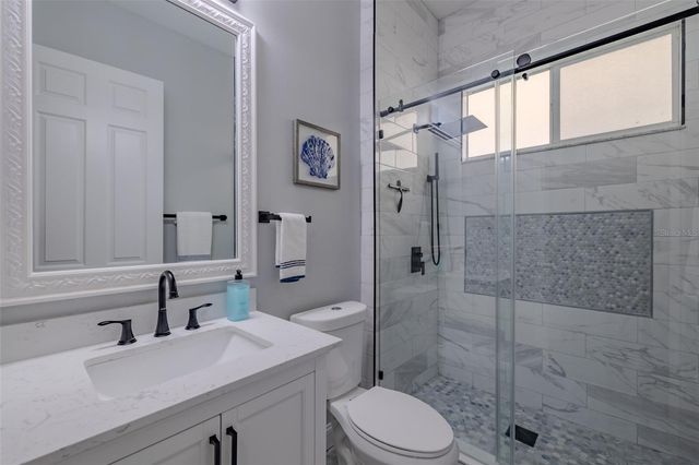 10537 MARTINIQUE ISLE DRIVE, Tampa, FL 33647