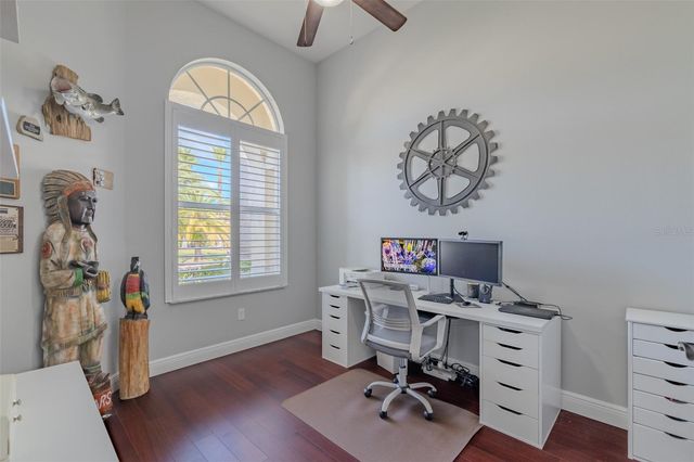 10537 MARTINIQUE ISLE DRIVE, Tampa, FL 33647