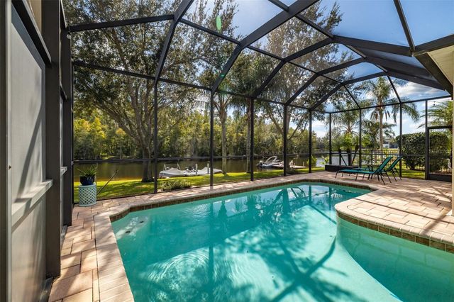 10537 MARTINIQUE ISLE DRIVE, Tampa, FL 33647