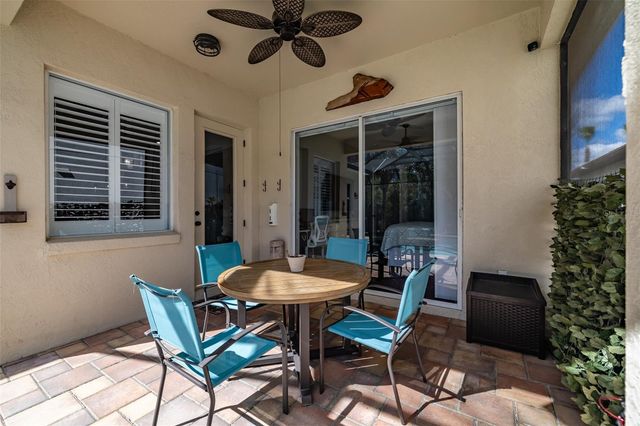 10537 MARTINIQUE ISLE DRIVE, Tampa, FL 33647