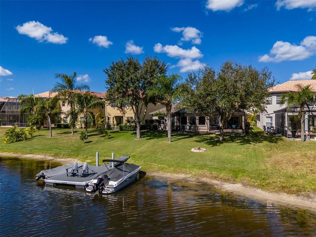 10537 MARTINIQUE ISLE DRIVE, Tampa, FL 33647