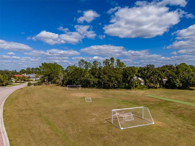 10537 MARTINIQUE ISLE DRIVE, Tampa, FL 33647