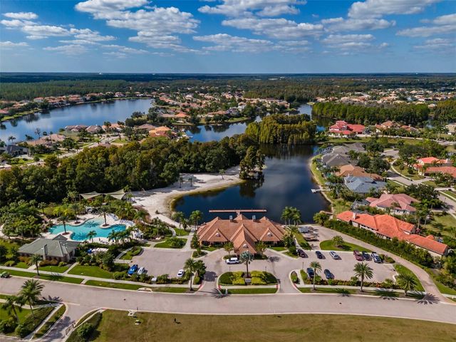 10537 MARTINIQUE ISLE DRIVE, Tampa, FL 33647