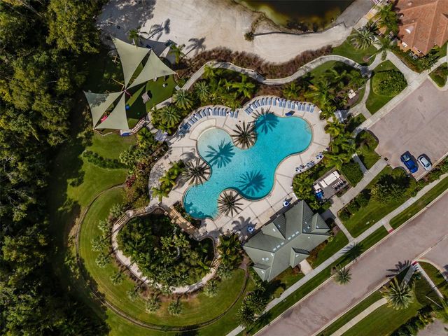 10537 MARTINIQUE ISLE DRIVE, Tampa, FL 33647