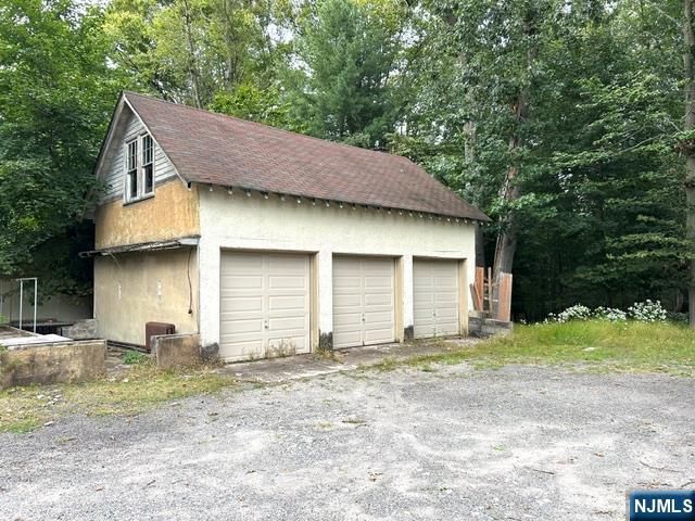 440 Cedar Lane, River Vale, NJ 07675