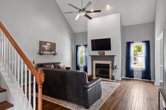 3264 Colchester Cir, Lebanon, TN 37087