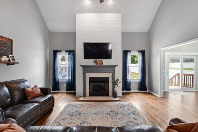 3264 Colchester Cir, Lebanon, TN 37087