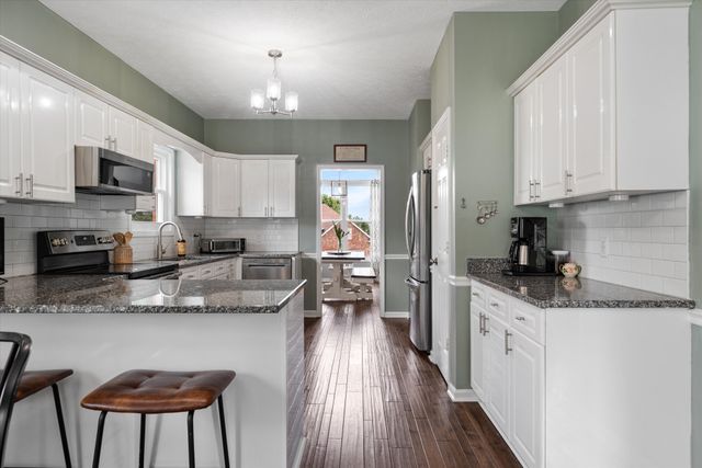 3264 Colchester Cir, Lebanon, TN 37087