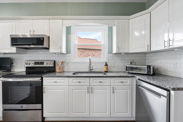3264 Colchester Cir, Lebanon, TN 37087
