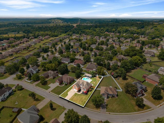 3264 Colchester Cir, Lebanon, TN 37087