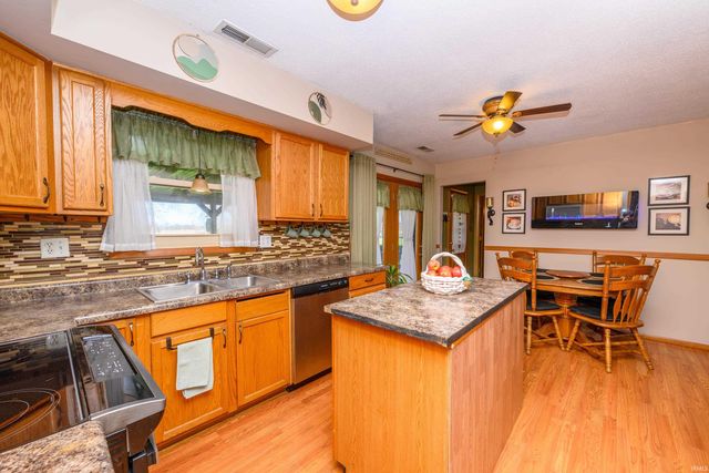 6904 W County Road 500 North, Muncie, IN 47304