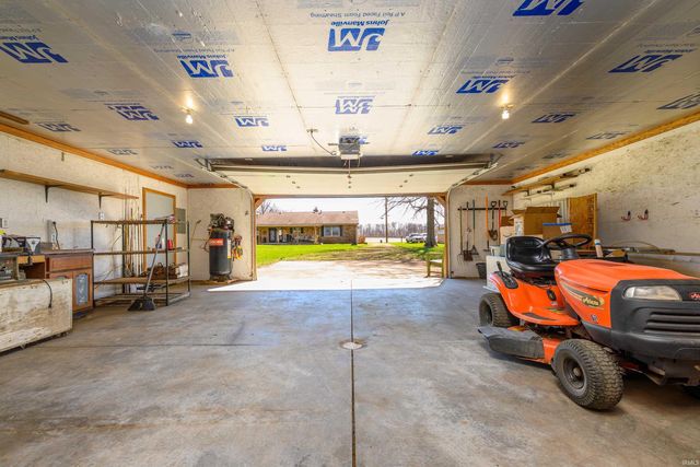 6904 W County Road 500 North, Muncie, IN 47304