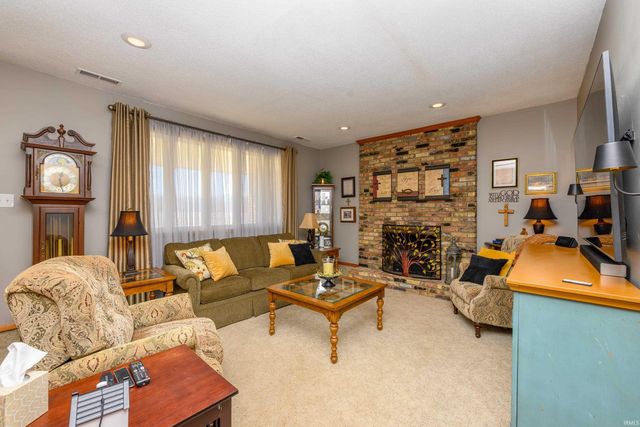 6904 W County Road 500 North, Muncie, IN 47304