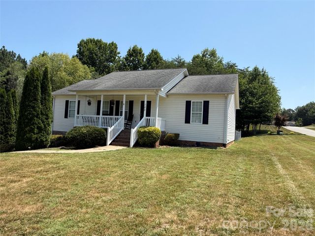 153 Deer Creek Drive, Hudson, NC 28638