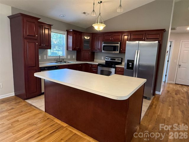 153 Deer Creek Drive, Hudson, NC 28638