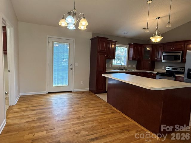 153 Deer Creek Drive, Hudson, NC 28638
